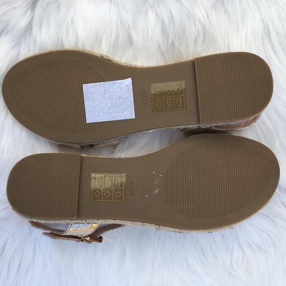 NEW TOPSHOP GOLD EDDY SANDALS - 37UK/6-6.5US - Picture 4 of 6